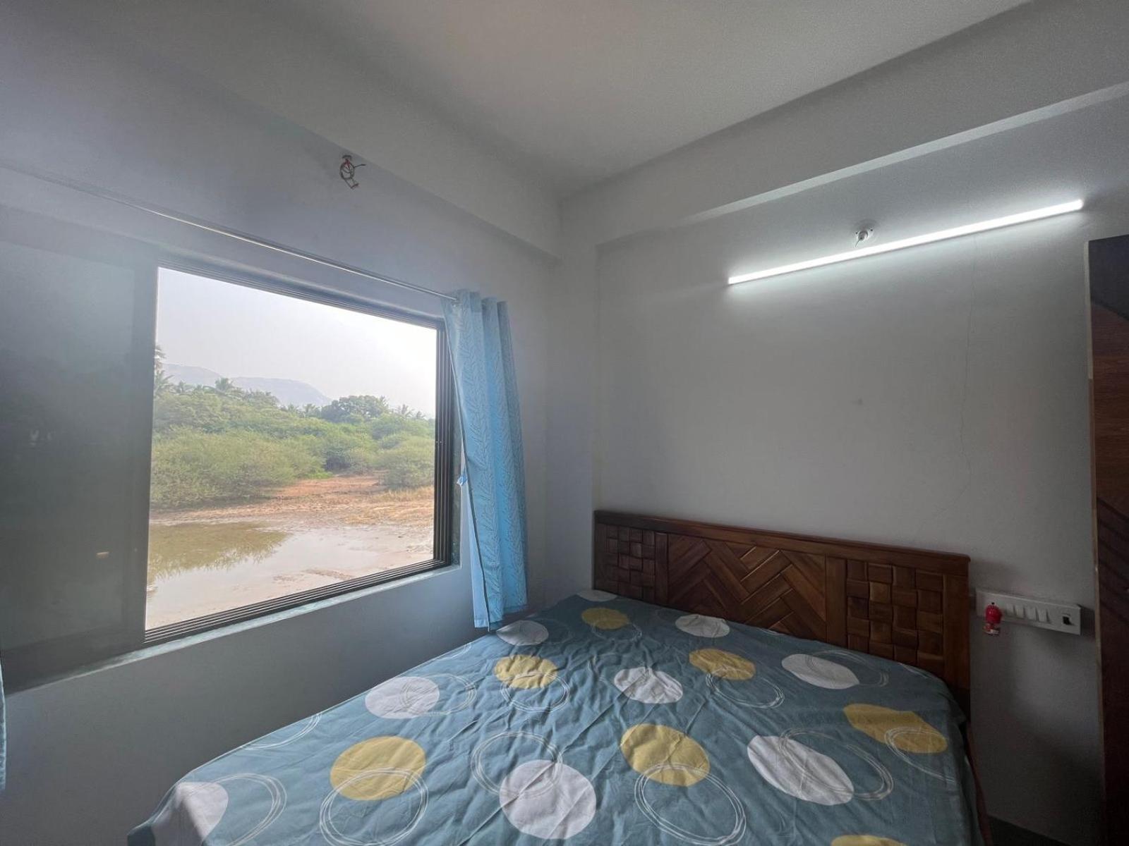 Aashirwad Residency Hotel Alībāg Buitenkant foto